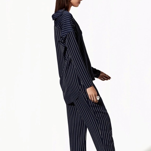 Babaton Kearney Blouse - Picture 5 of 5